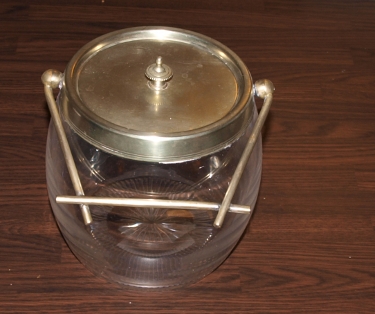 Nice Ice Bucket
